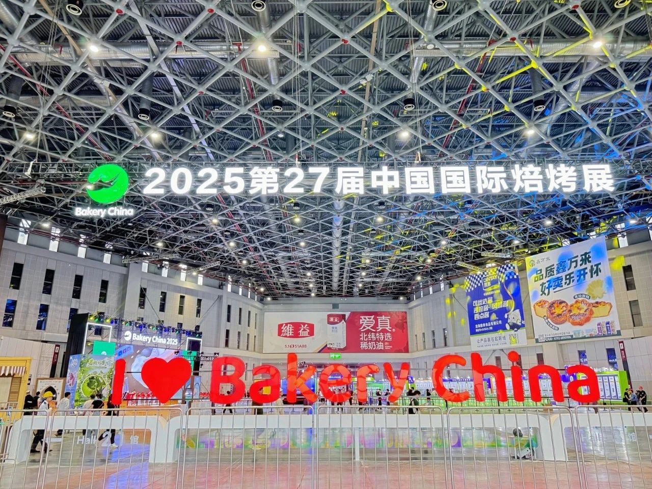 2c27e88601f08cd1adf5abaa65137d8d.jpg